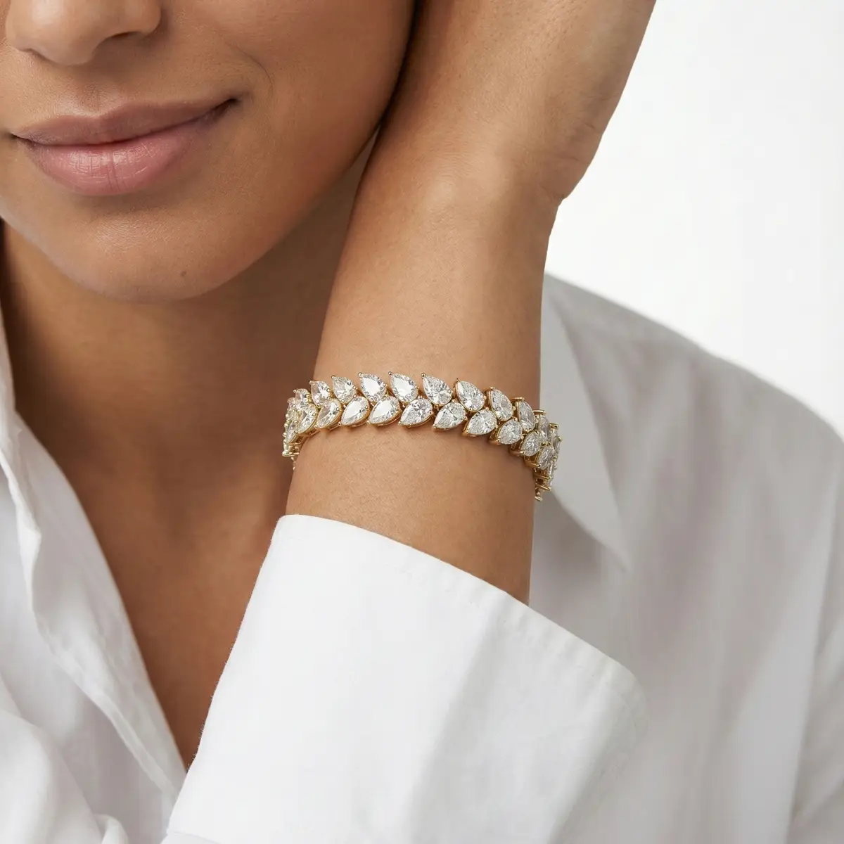 20 Carat Pear Diamond Alternaet Set Tennis Bracelet