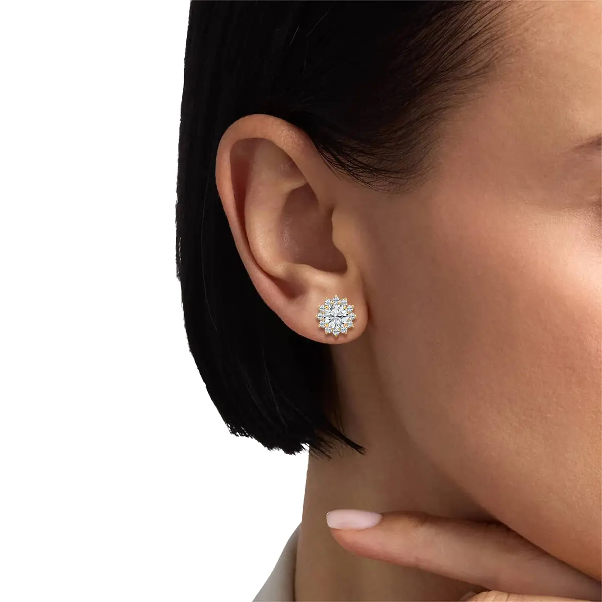 3 Carat Round Shape Diamond Stud Earring For Girls