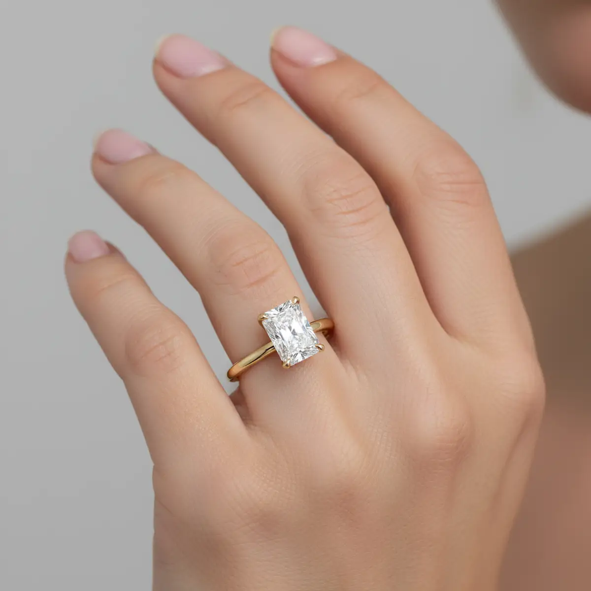 Radiant Shape White Gold Solitaire Diamond Engagement Ring