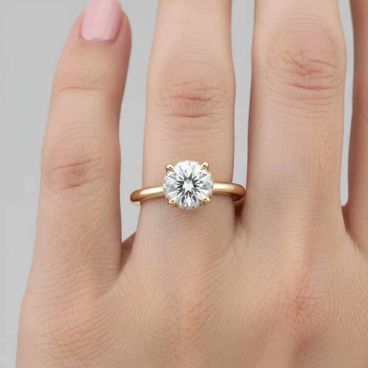 Round Shape Diamond Womens Halo Ring For Engagement