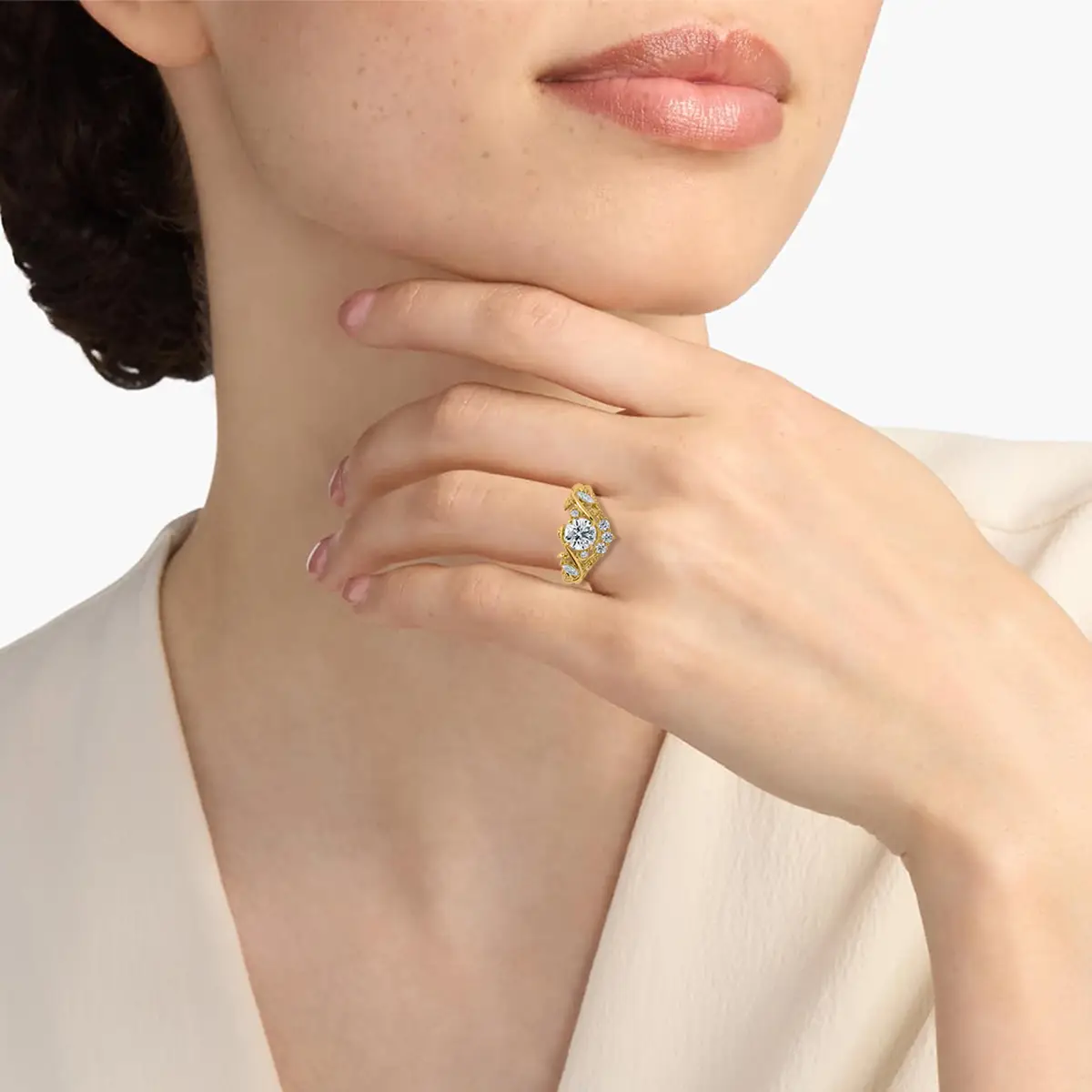 Vintage Style Round Lab Grown Diamond Bridal Gold Ring